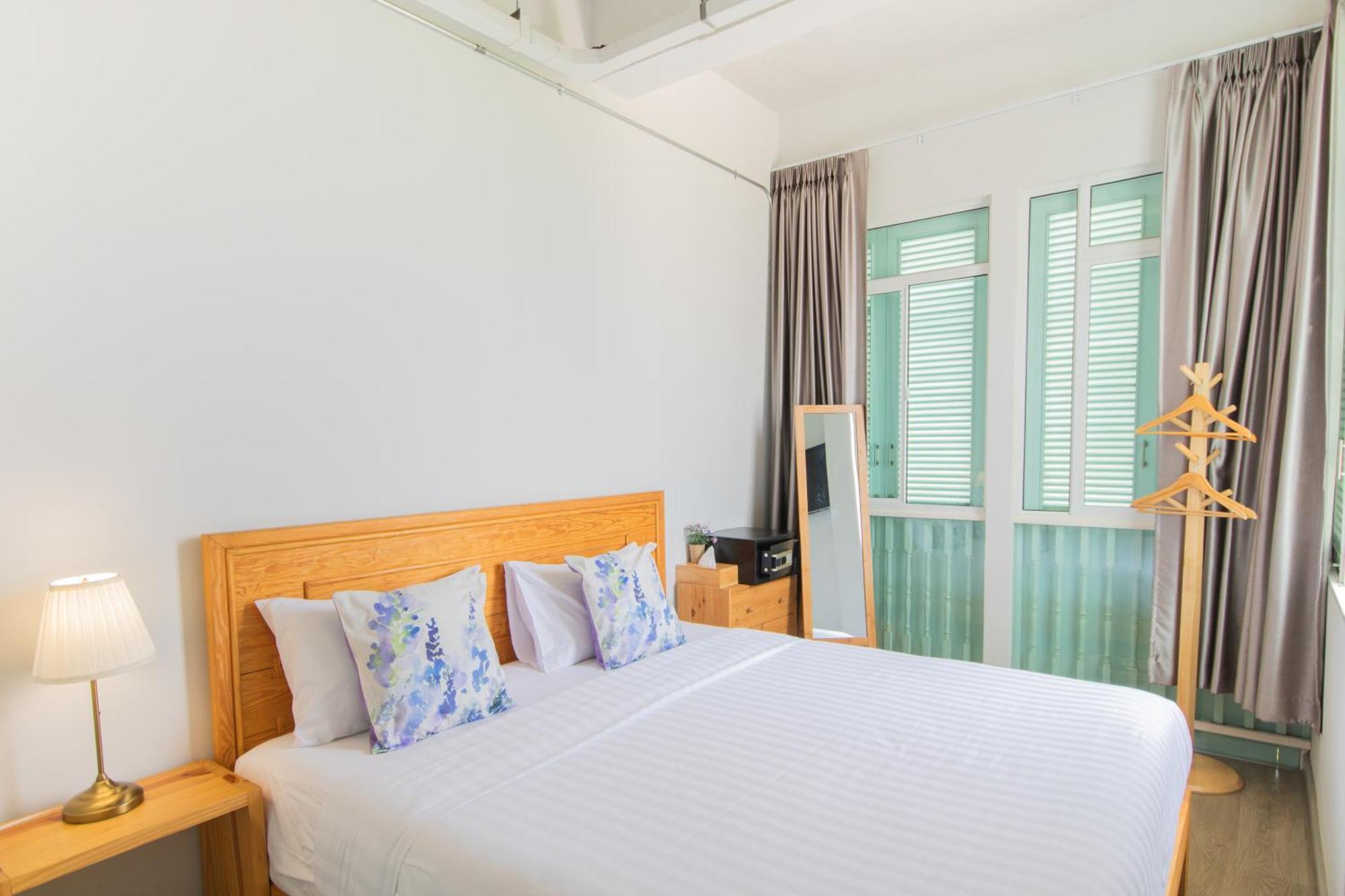 Latima Boutique Hostel Kanchanaburi City Exteriör bild