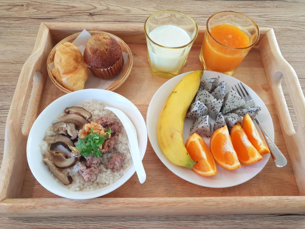 Latima Boutique Hostel Kanchanaburi City Exteriör bild