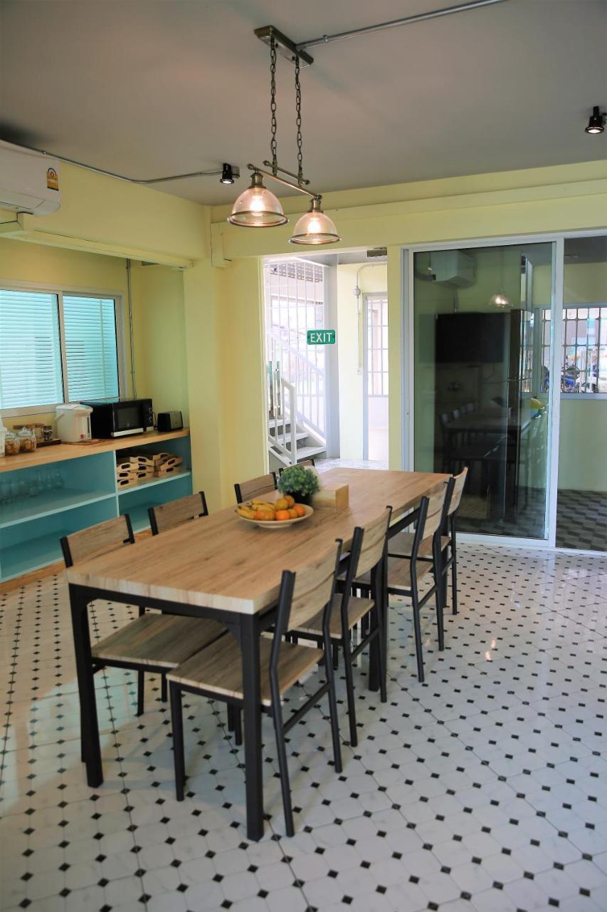 Latima Boutique Hostel Kanchanaburi City Exteriör bild