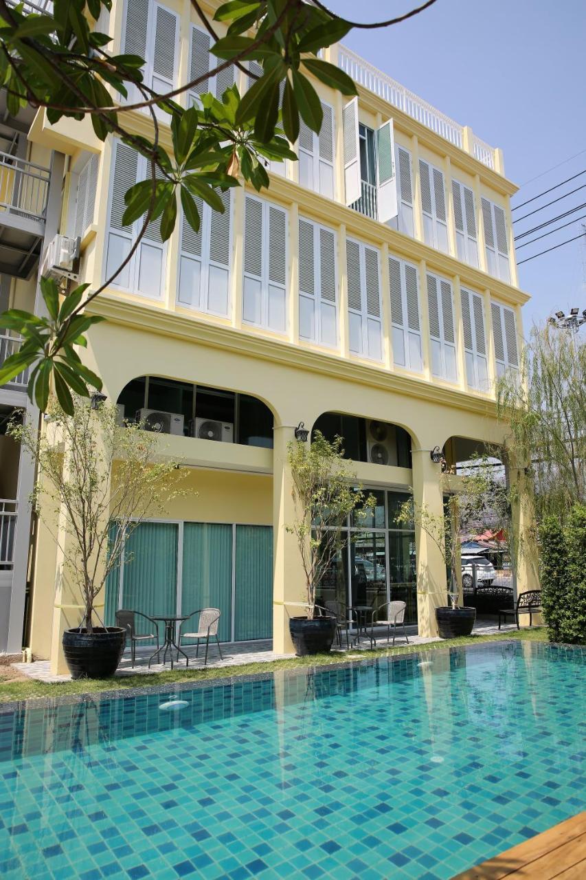 Latima Boutique Hostel Kanchanaburi City Exteriör bild